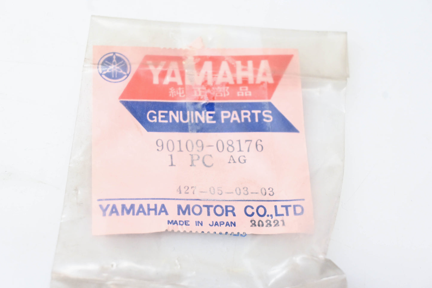 New OEM Yamaha 90109-08176-00 Bolt NOS