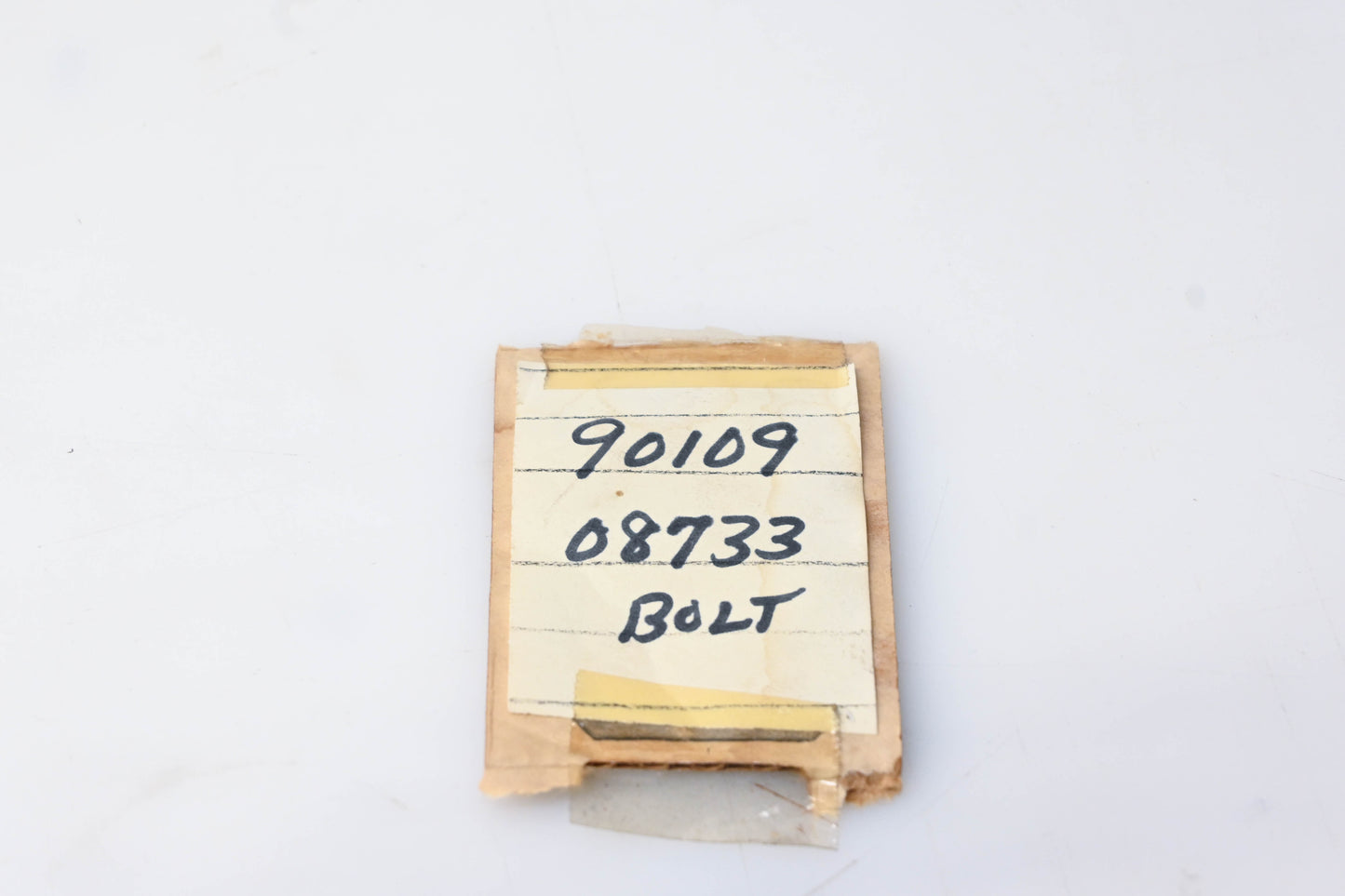New OEM Yamaha 90109-08733-00 Bolt NOS