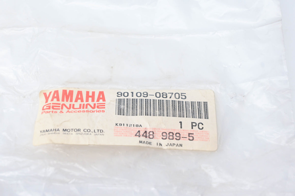 New OEM Yamaha 90109-08705-00 Bolt NOS