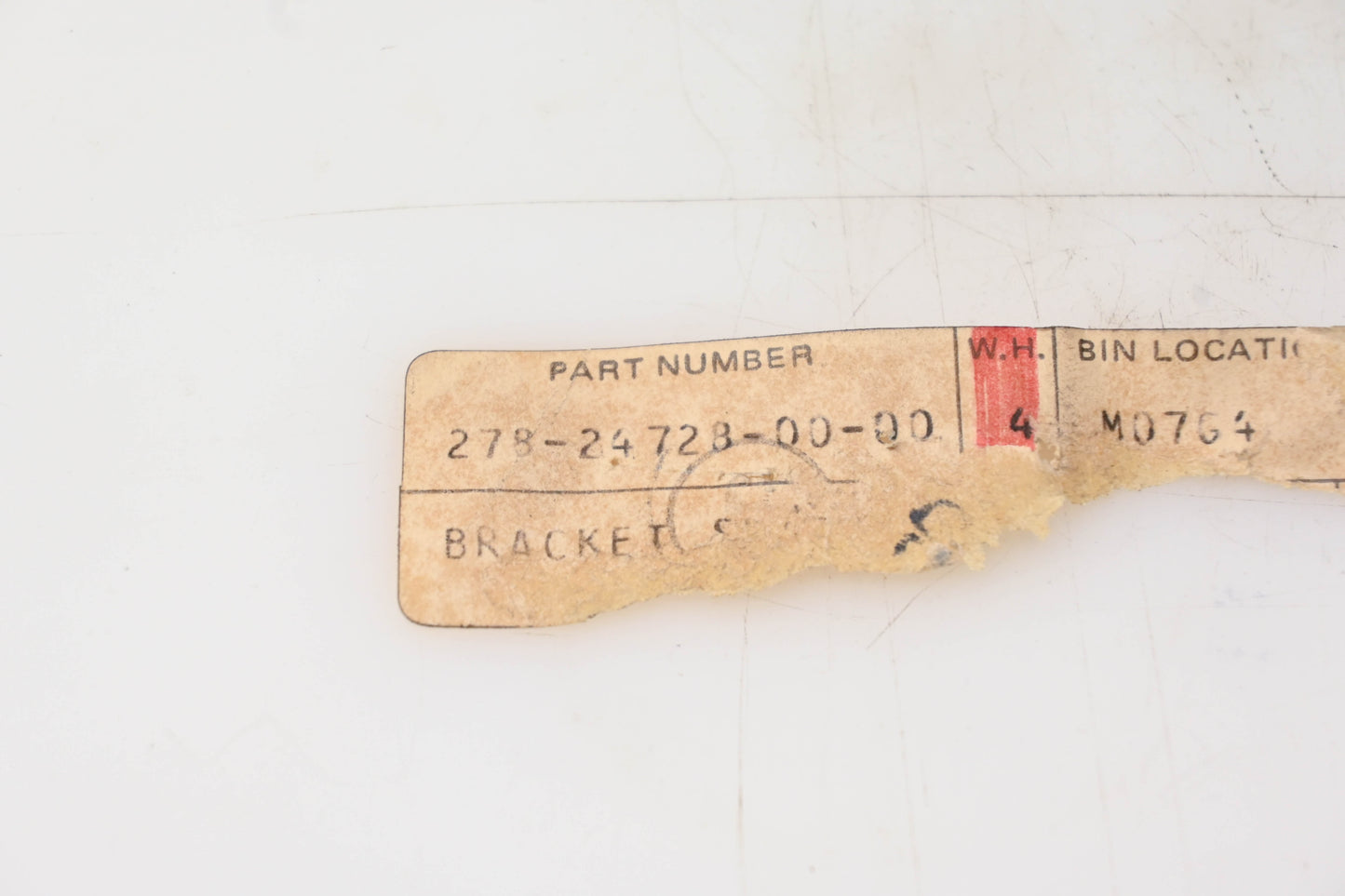 New OEM Yamaha 278-24728-00-00 Seat Bracket NOS