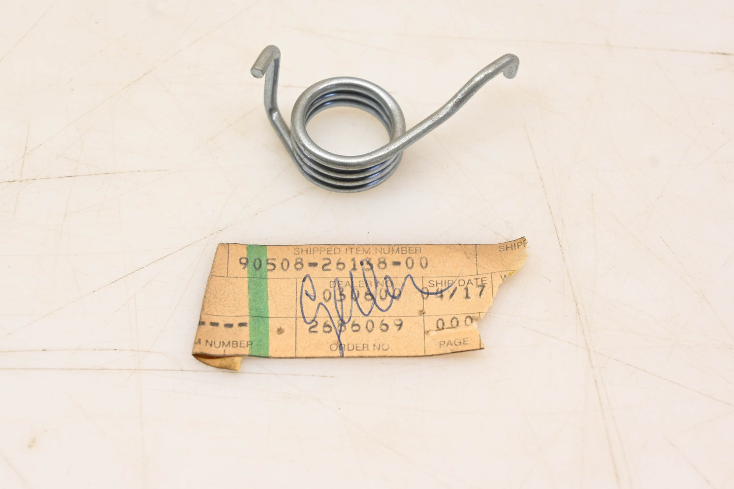 New OEM Yamaha 90508-26138-00 Torsion Spring NOS