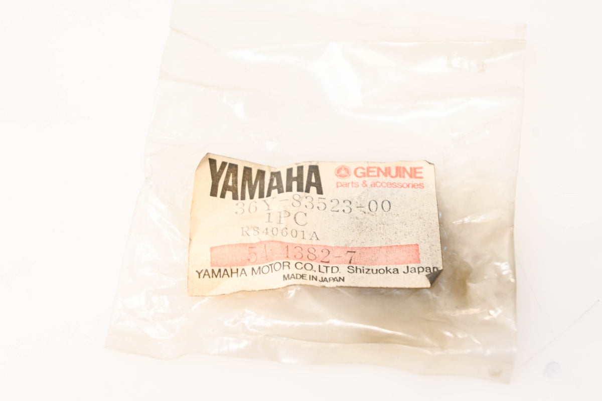 Yamaha 36Y-83523-00-00 Grommet NOS