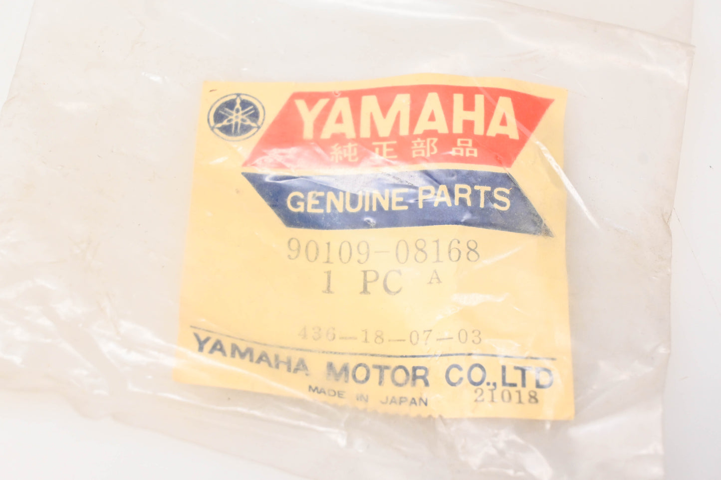 New OEM Yamaha 90109-08168-00 Bolt NOS