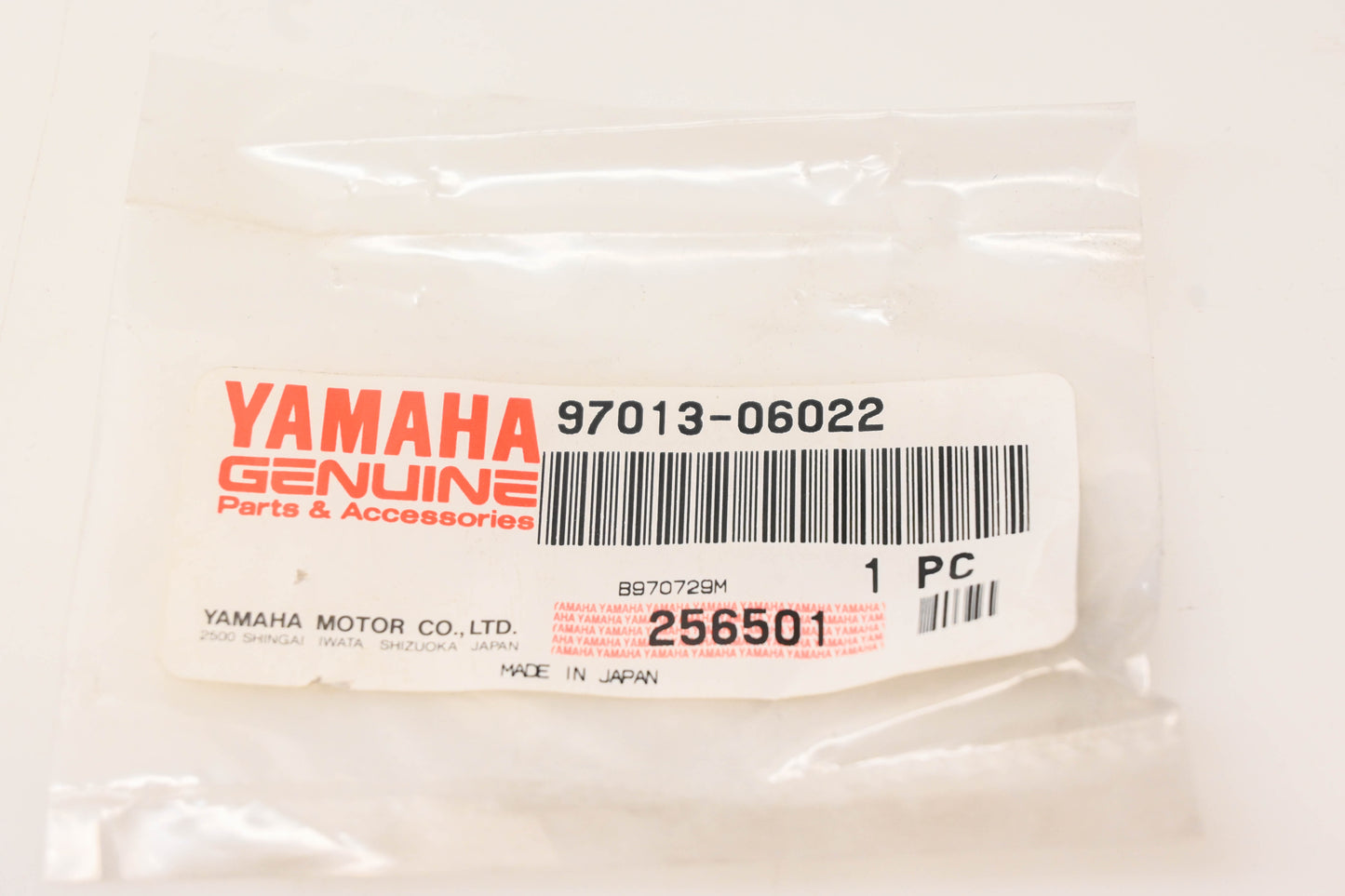 New OEM Yamaha 97013-06022-00 Bolt NOS