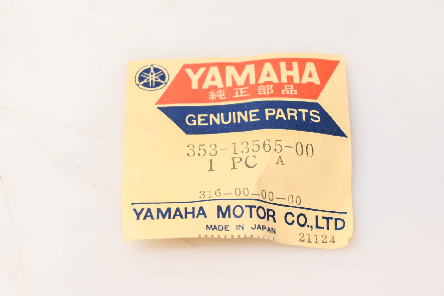 New OEM Yamaha 353-13565-00-00 Carburetor Manifold Adapter NOS