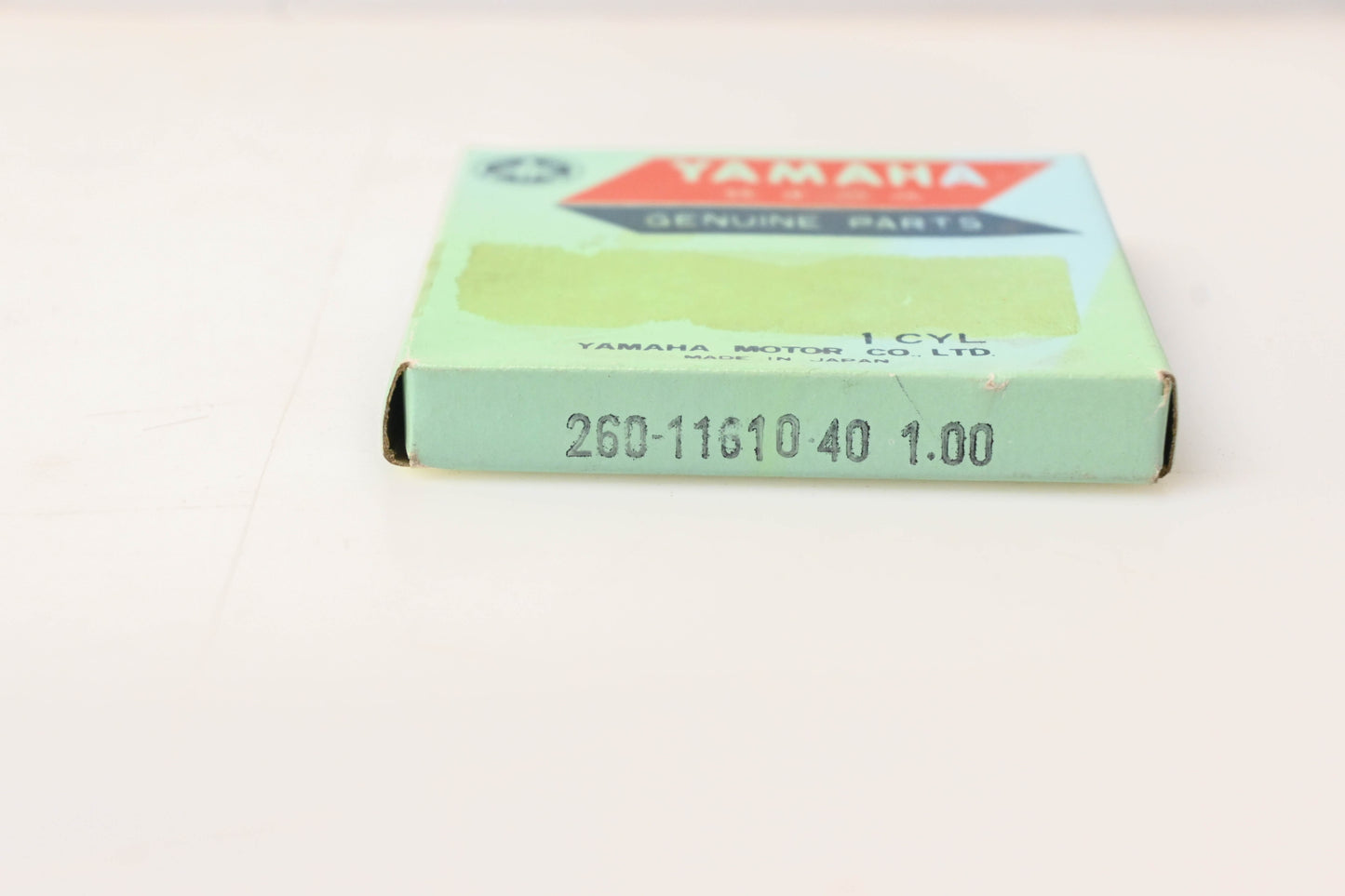 New OEM Yamaha 260-11610-40-00 Piston Ring Kit NOS