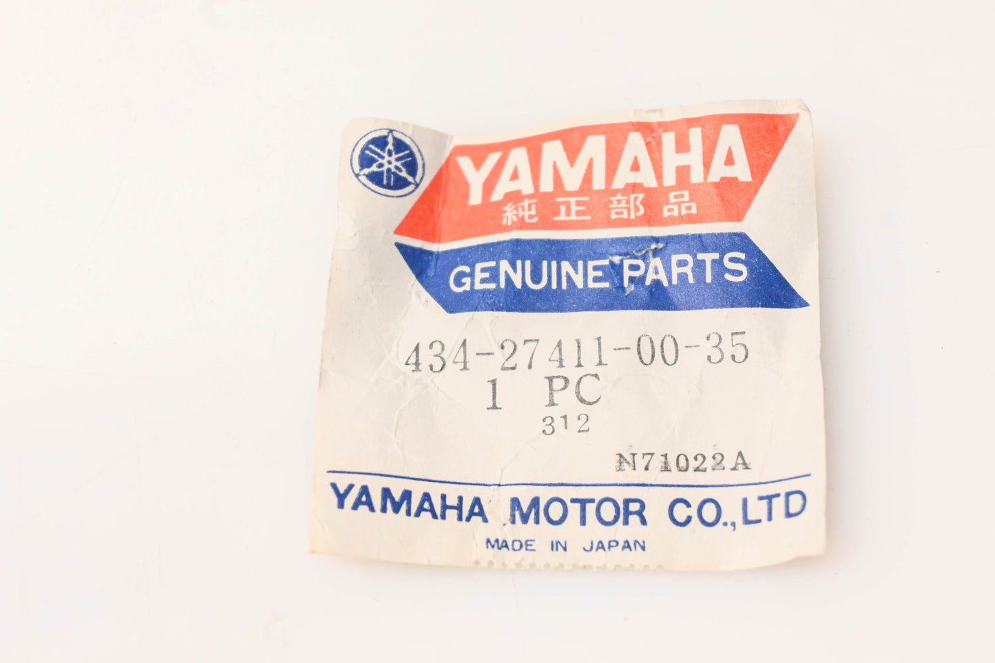 New OEM Yamaha 434-27411-00-35 Left Foot Rest NOS