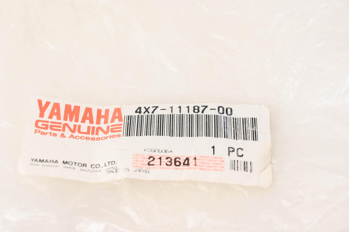 New OEM Yamaha 4X7-11187-00-00 Cylinder Head Side Cover NOS