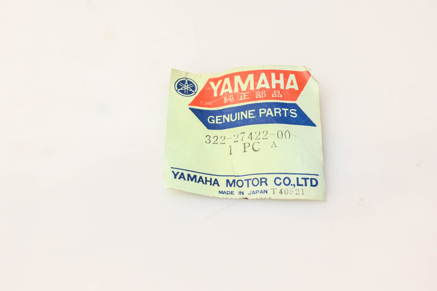 New OEM Yamaha 322-27422-00-00 Foot Rest Bracket NOS