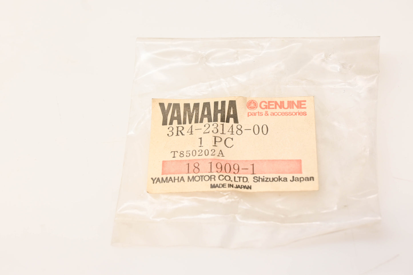 New OEM Yamaha 3R4-23148-00-00 Dust Seal Cover NOS
