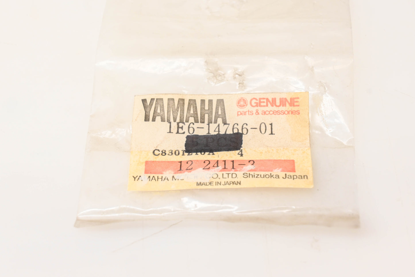 New OEM Yamaha 1E6-14766-01-00 Protector Washers Qty 2 NOS