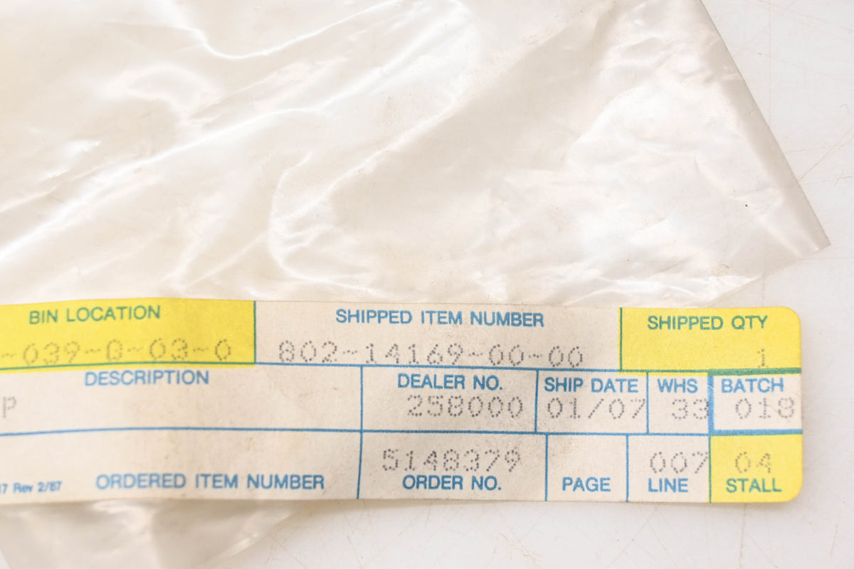 New OEM Yamaha 802-14169-00-00 Cap NOS
