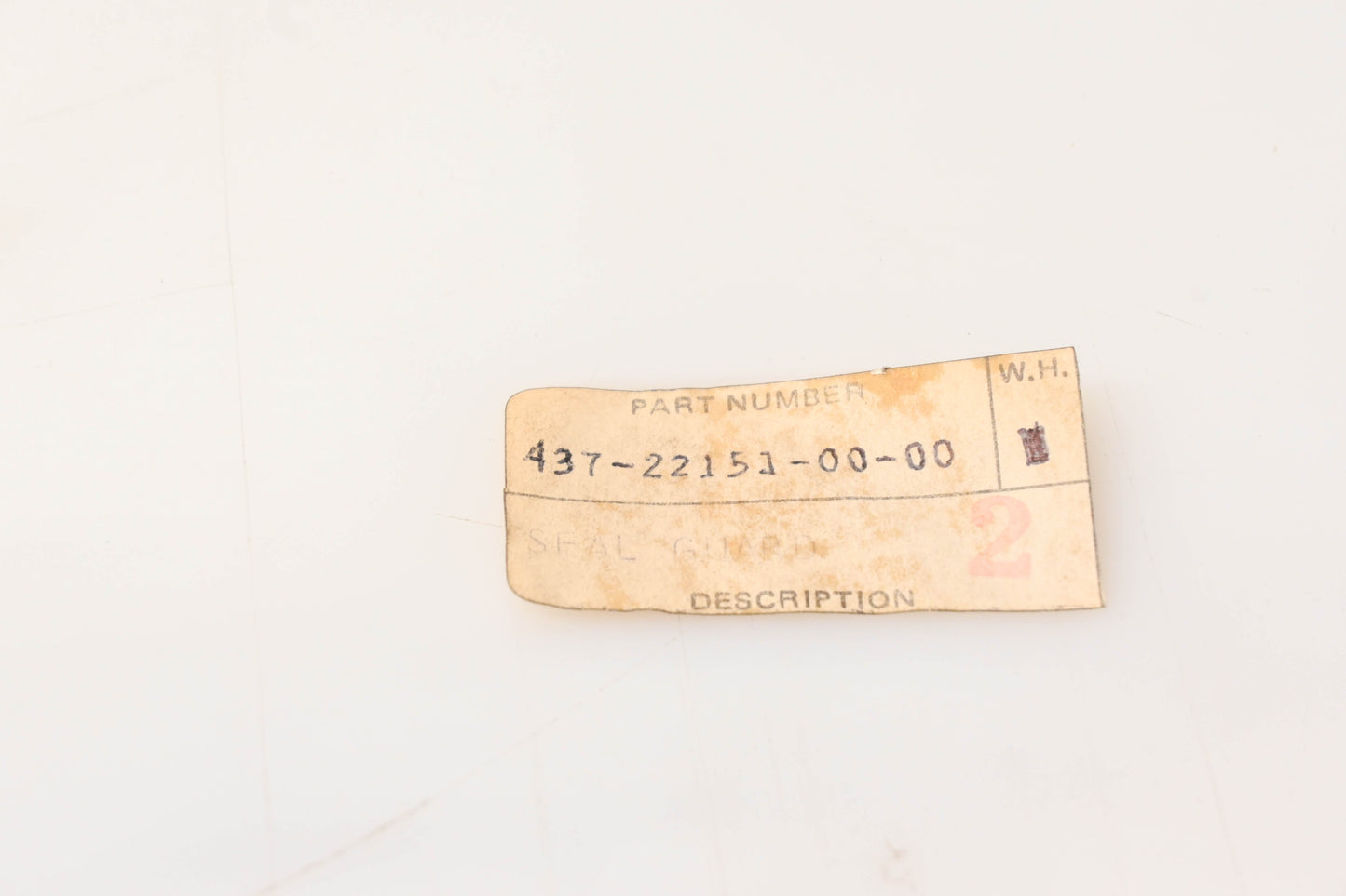 New OEM Yamaha 437-22151-00-00 Seal Guard NOS