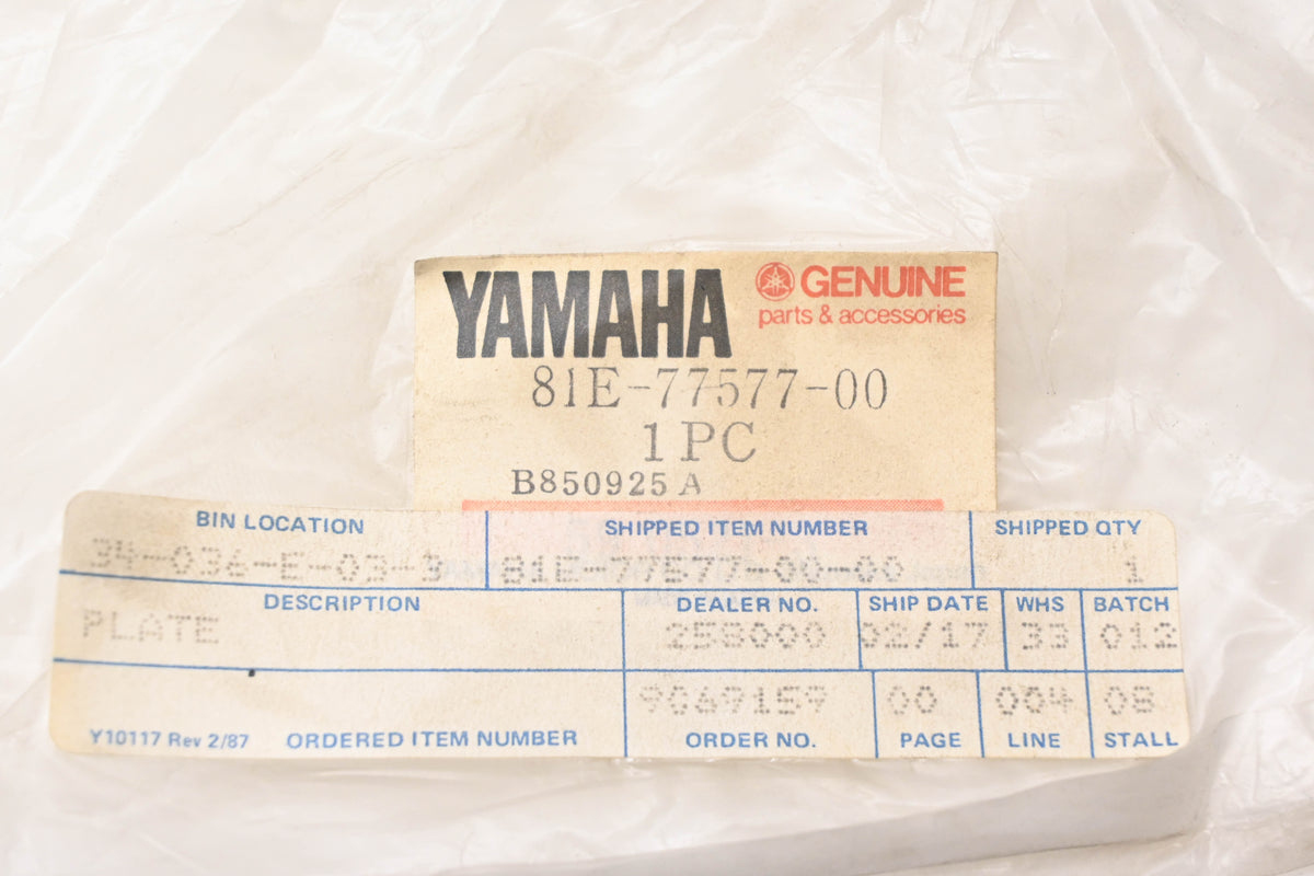 New OEM Yamaha 81E-77577-00-00 Luggage Box Plate NOS