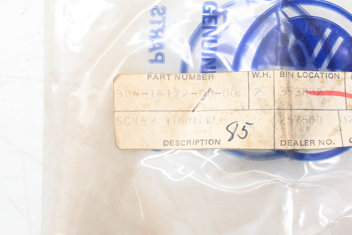 New OEM Yamaha 304-14122-00-00 Throttle Screw NOS