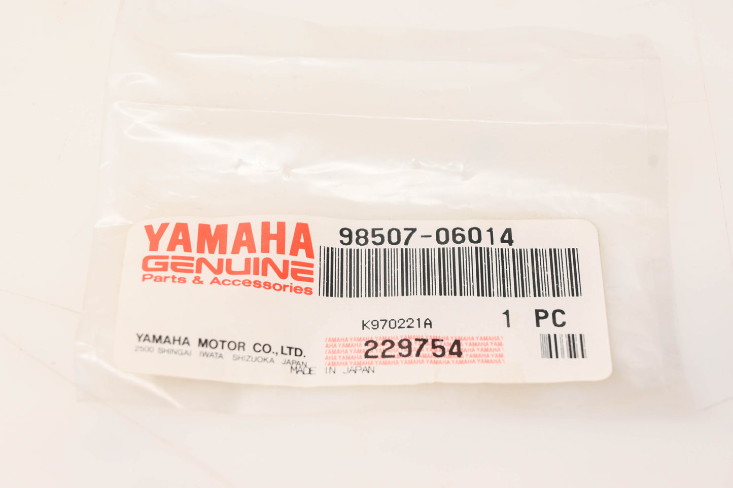 New OEM Yamaha 98507-06014-00 Screw NOS
