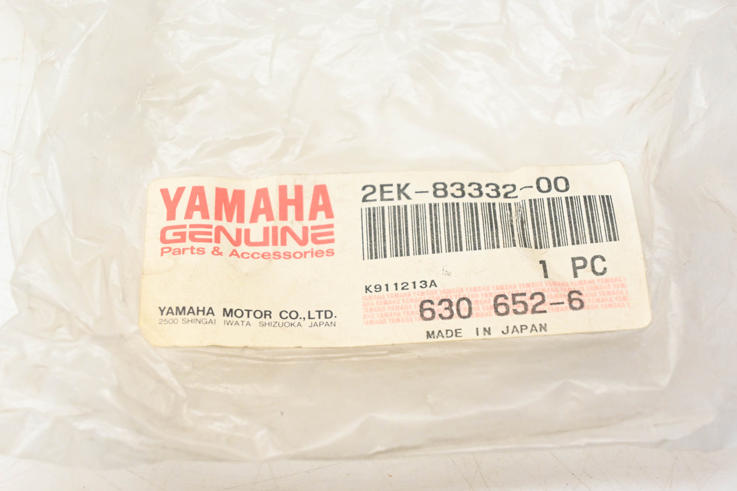 New OEM Yamaha 2EK-83332-00-00 Rear Left Side Flasher Lens NOS