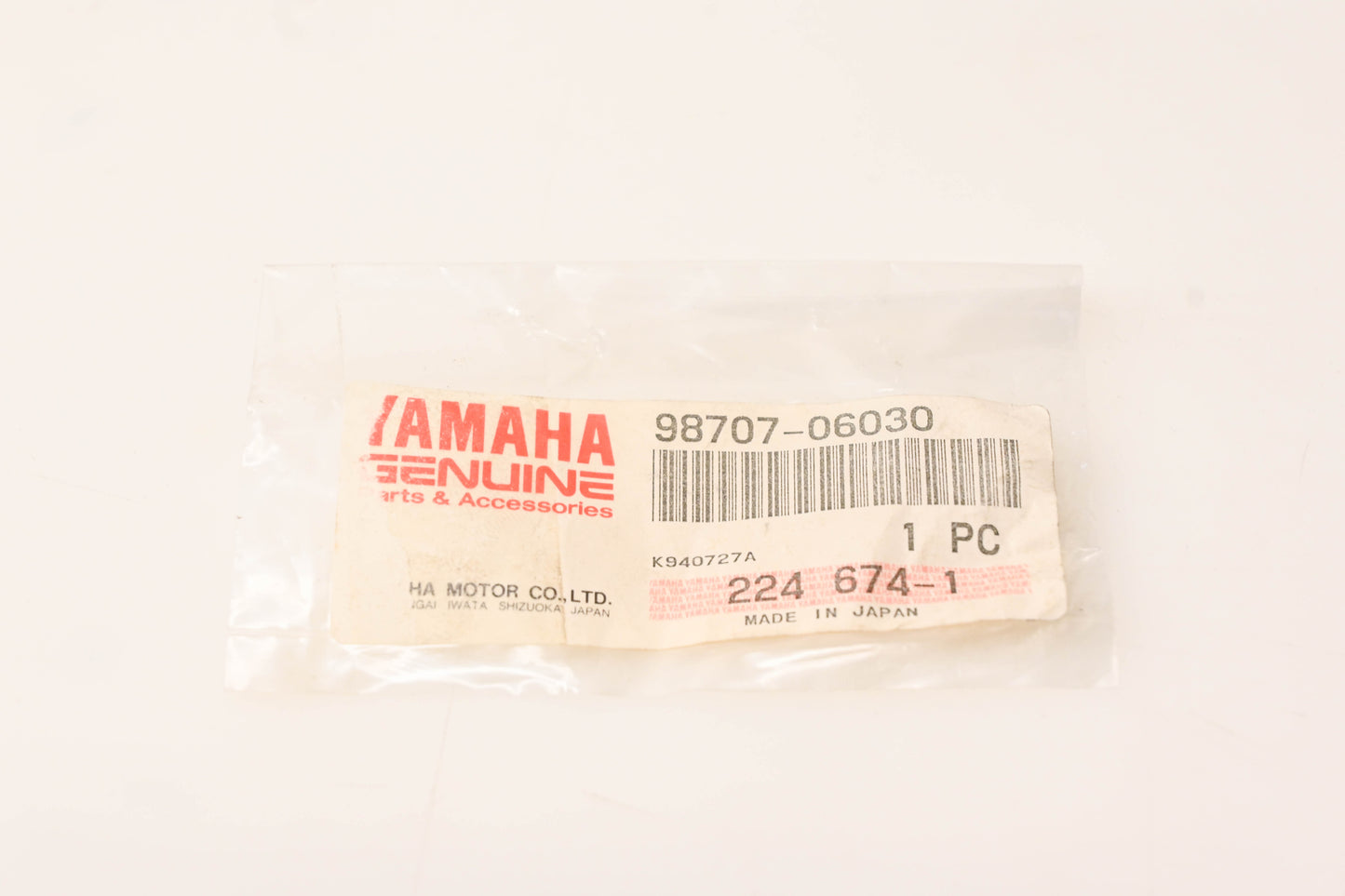 New OEM Yamaha 98707-06030-00 Flat Head Screw NOS