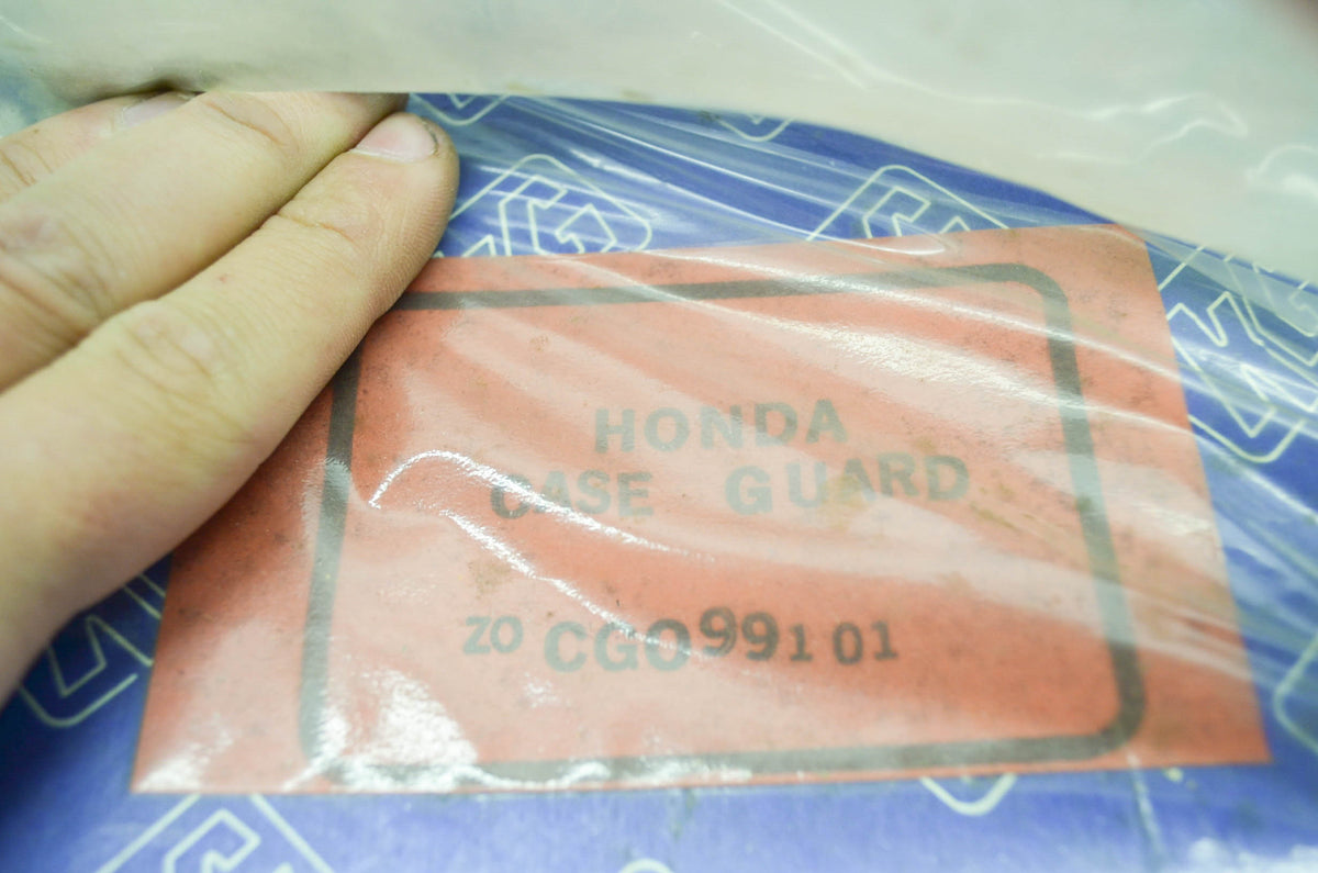 KG Z0CG099101 Case Guard Honda NOS