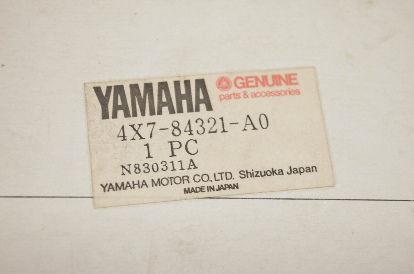 OEM Yamaha 4x7-84321-a0-00 Headlight Lens NOS