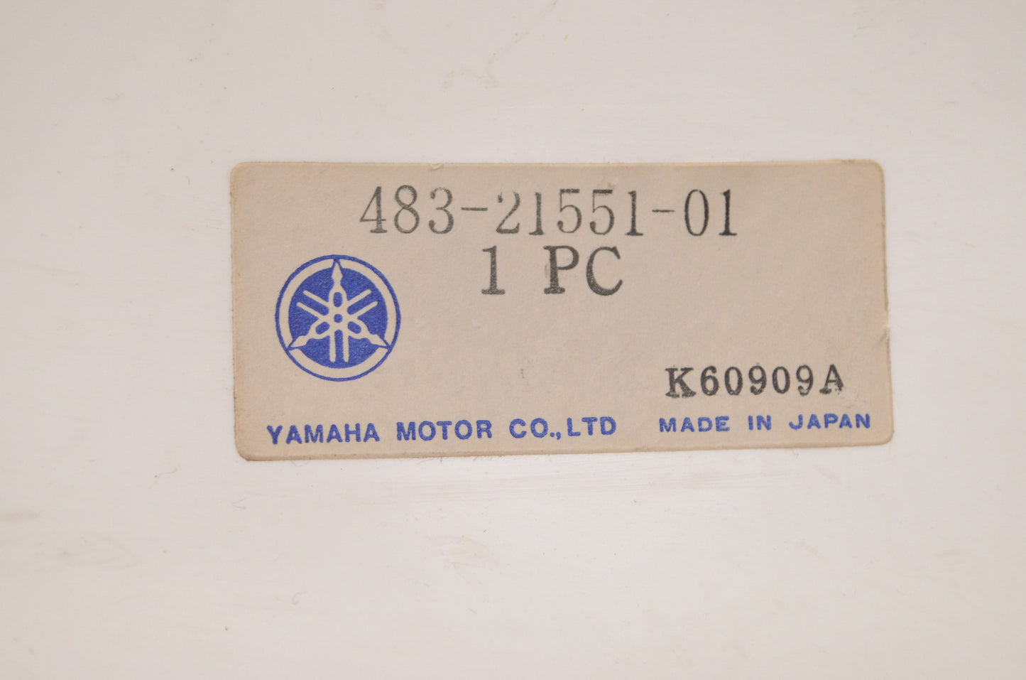 OEM Yamaha 483-21551-01-00 Over Fender NOS