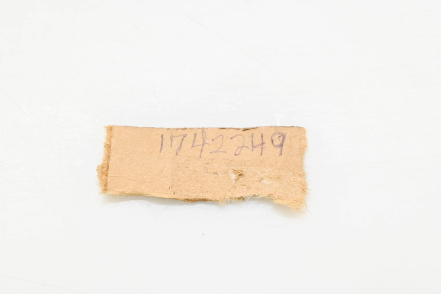 Aftermarket 1742249 Pin NOS