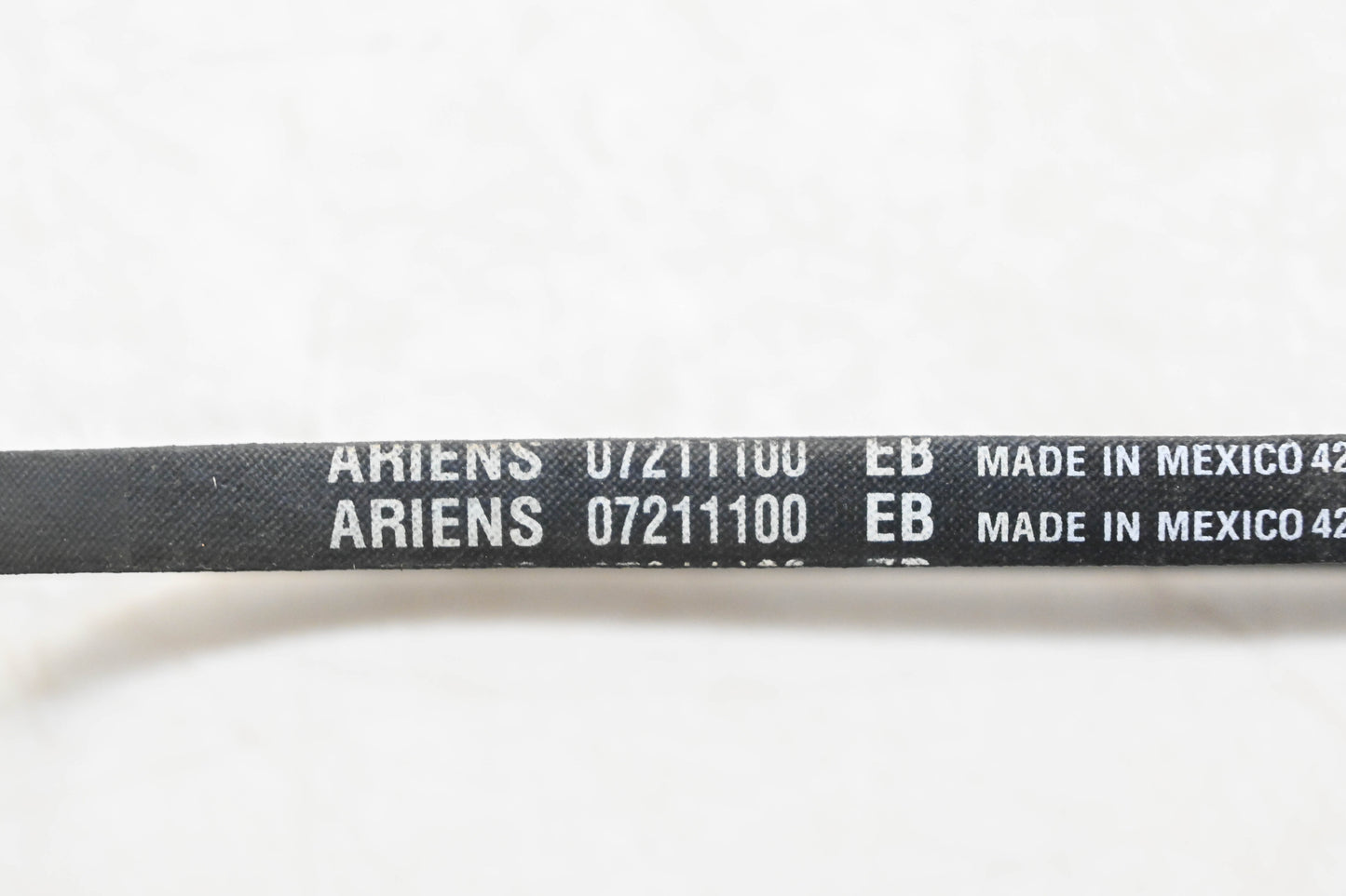 Ariens 07211100, 7211100 V-Belt Kit NOS