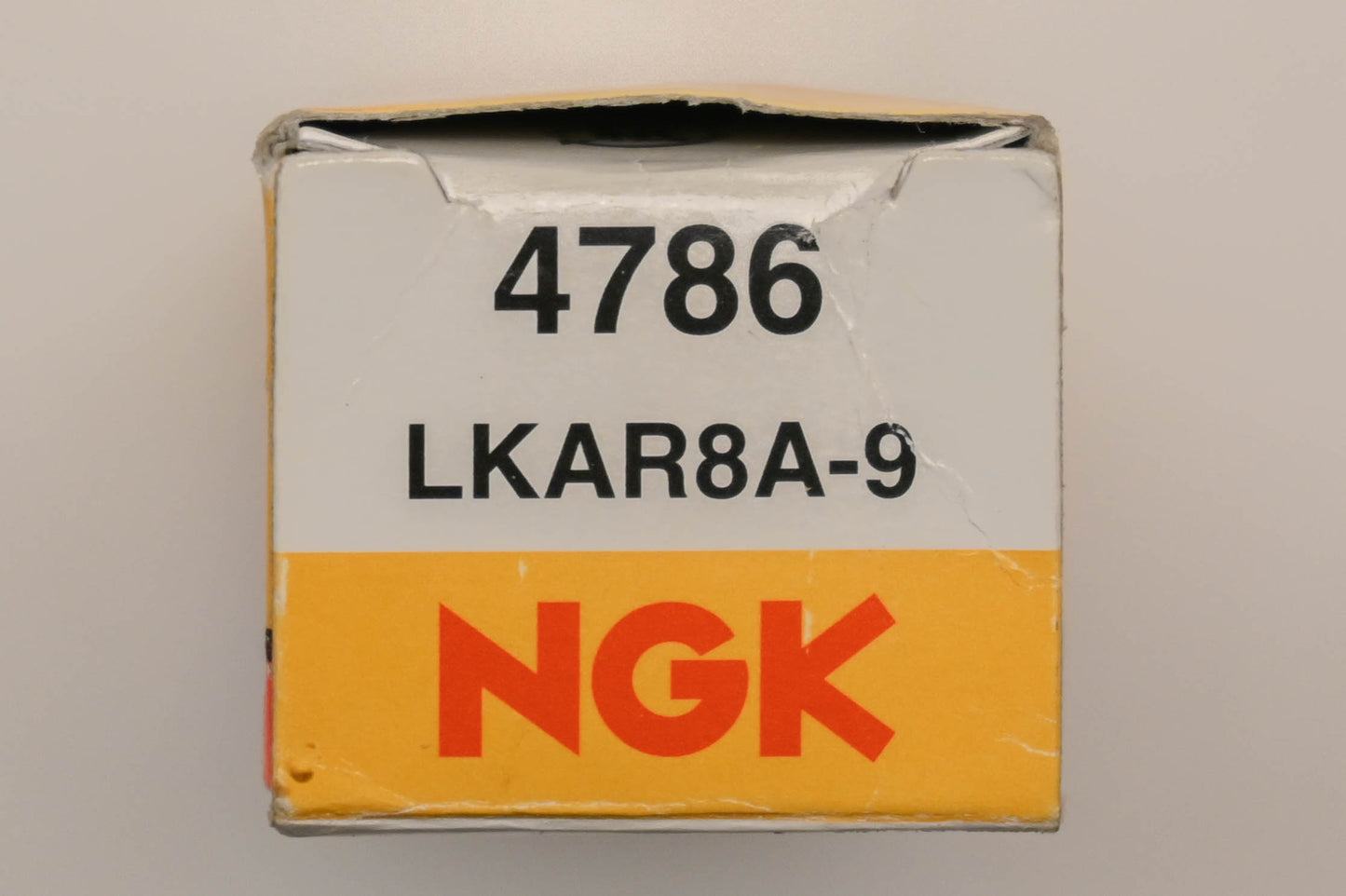 NGK LKAR8A-9, 4786 Spark Plug NOS
