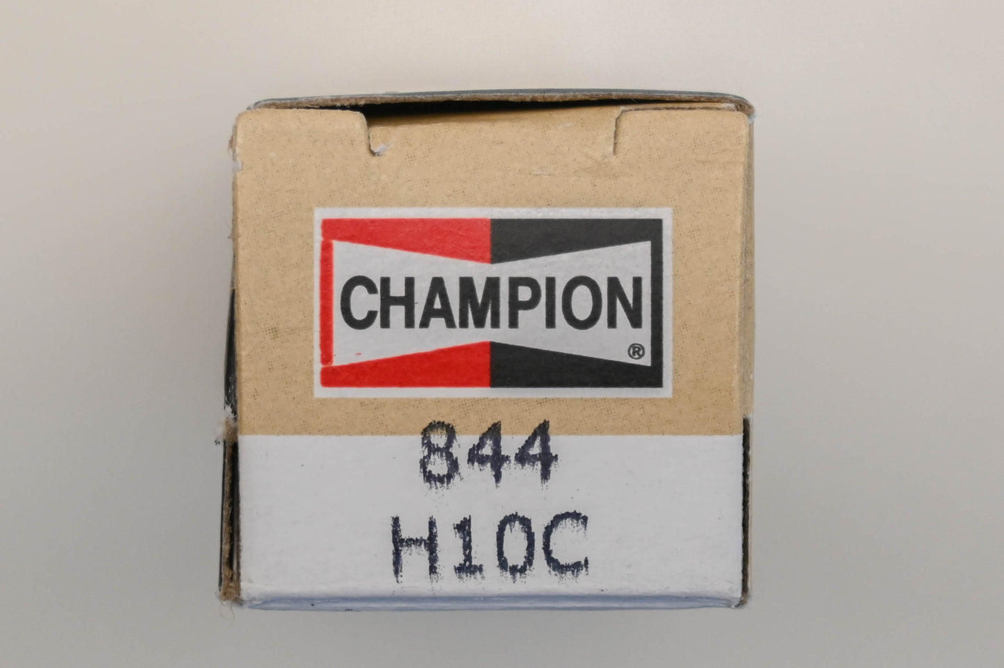 Champion H10C Copper Spark Plugs Qty 2 NOS