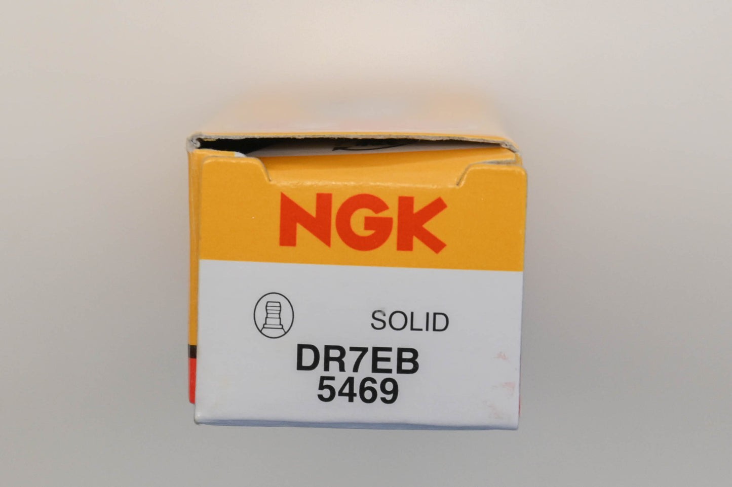 NGK DR7EB Spark Plugs Qty 5 NOS