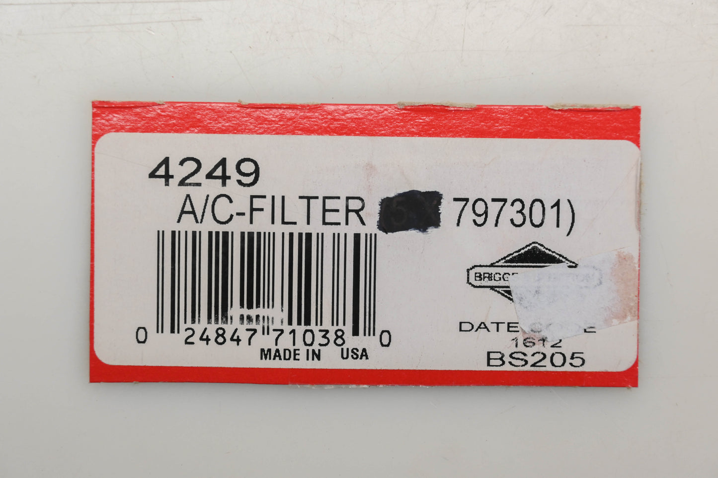 New OEM Briggs & Stratton 797301 Air Filter NOS