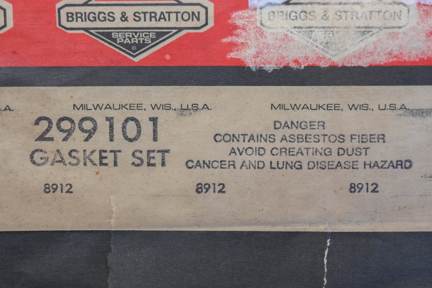 New OEM Briggs & Stratton 299101 Gasket Kit NOS