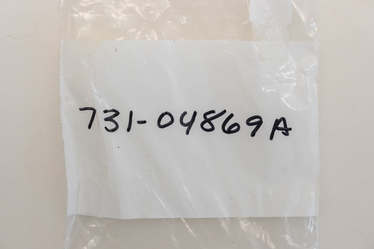 MTD 731-04869A Chute Flange Keeper NOS