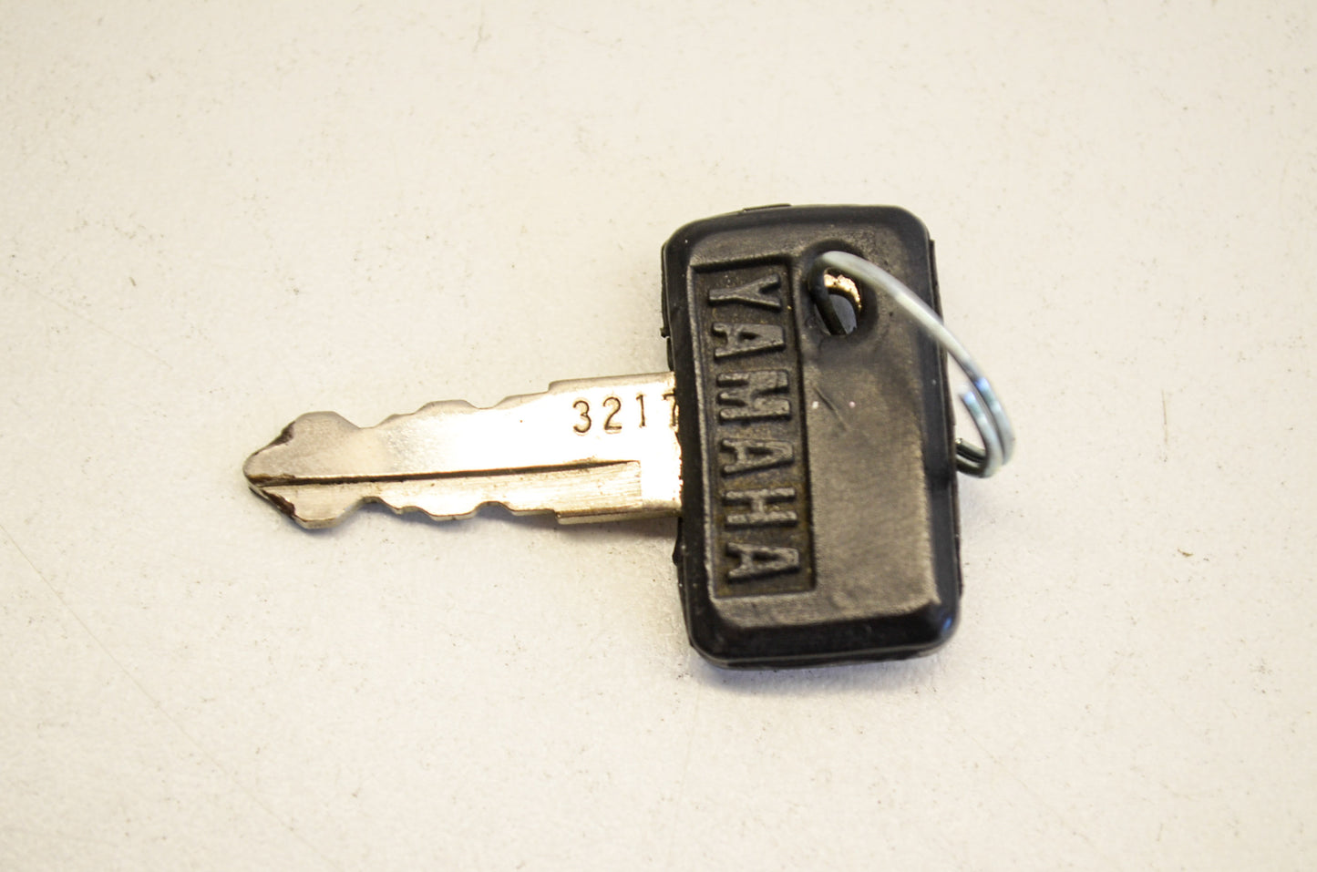 New OEM Yamaha Precut Key 3217 NOS
