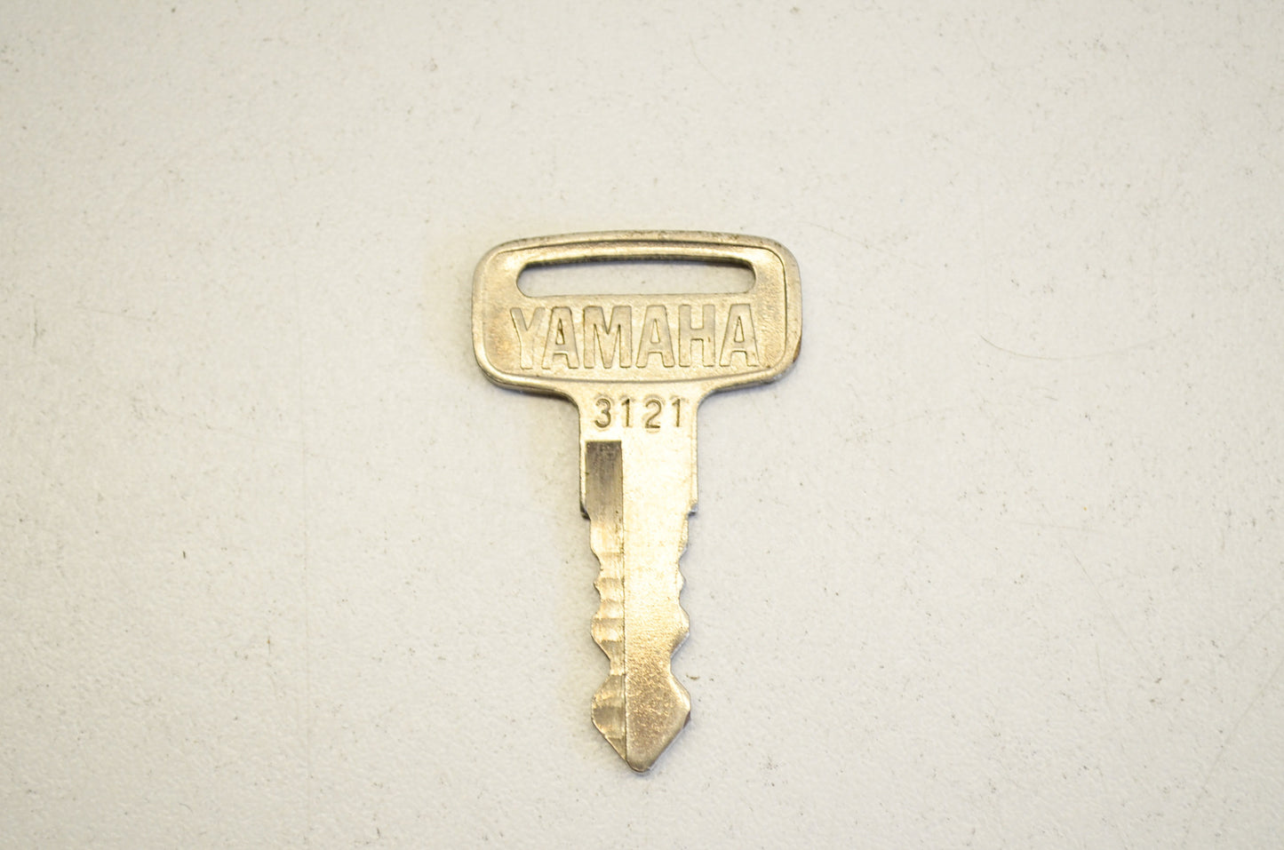 New OEM Yamaha Precut Key 3121 NOS