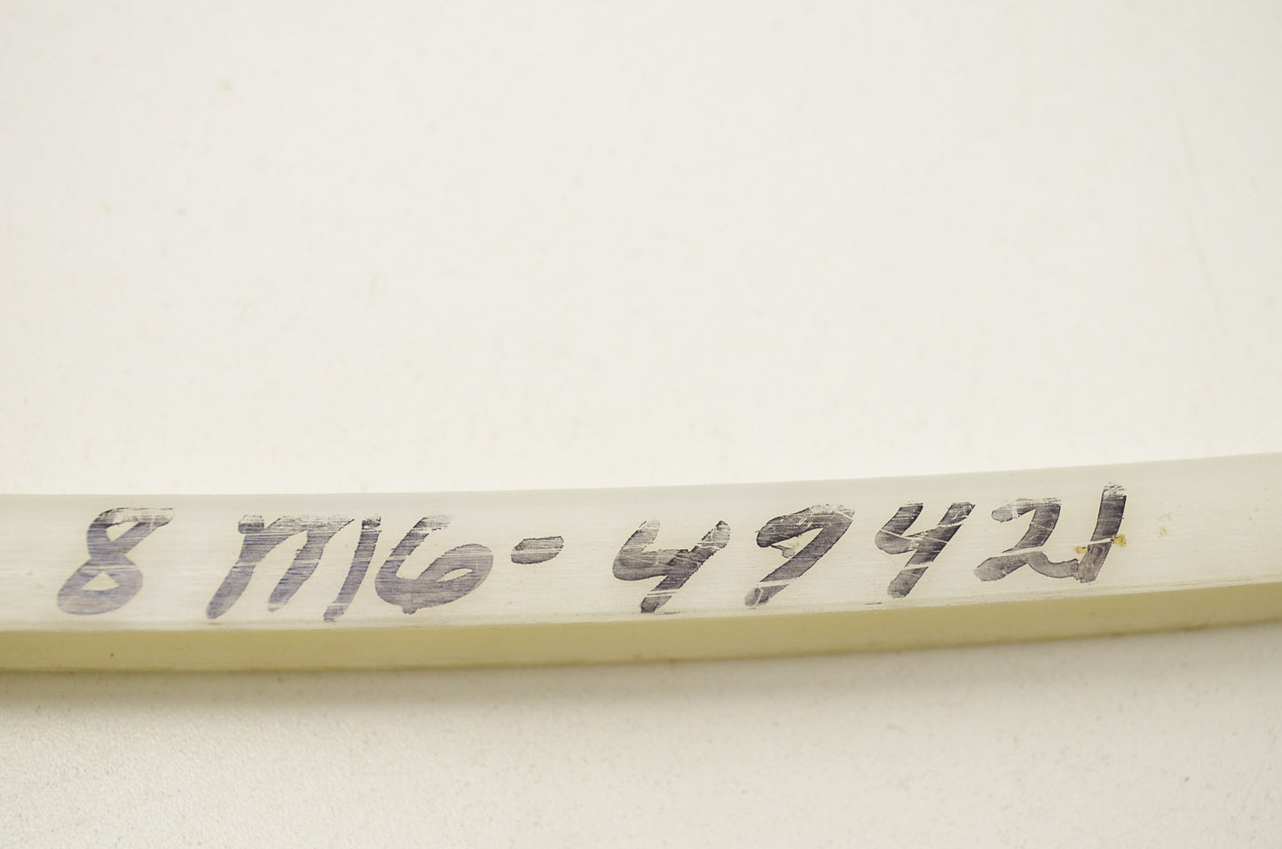 OEM Yamaha 8M6-47421-00-00 Sliding Runner 1 Qty 2 NOS