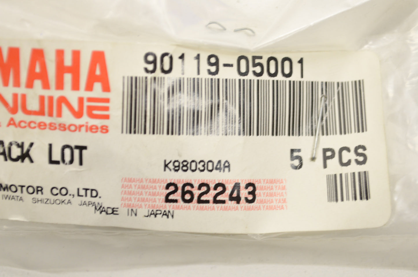 OEM Yamaha 90119-05001-00 Bolt w/ Hole Qty 2 NOS