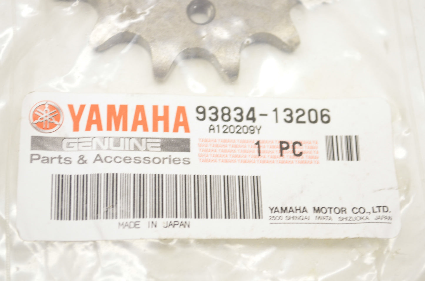 OEM Yamaha 93834-13206-00 Drive Sprocket 13T NOS
