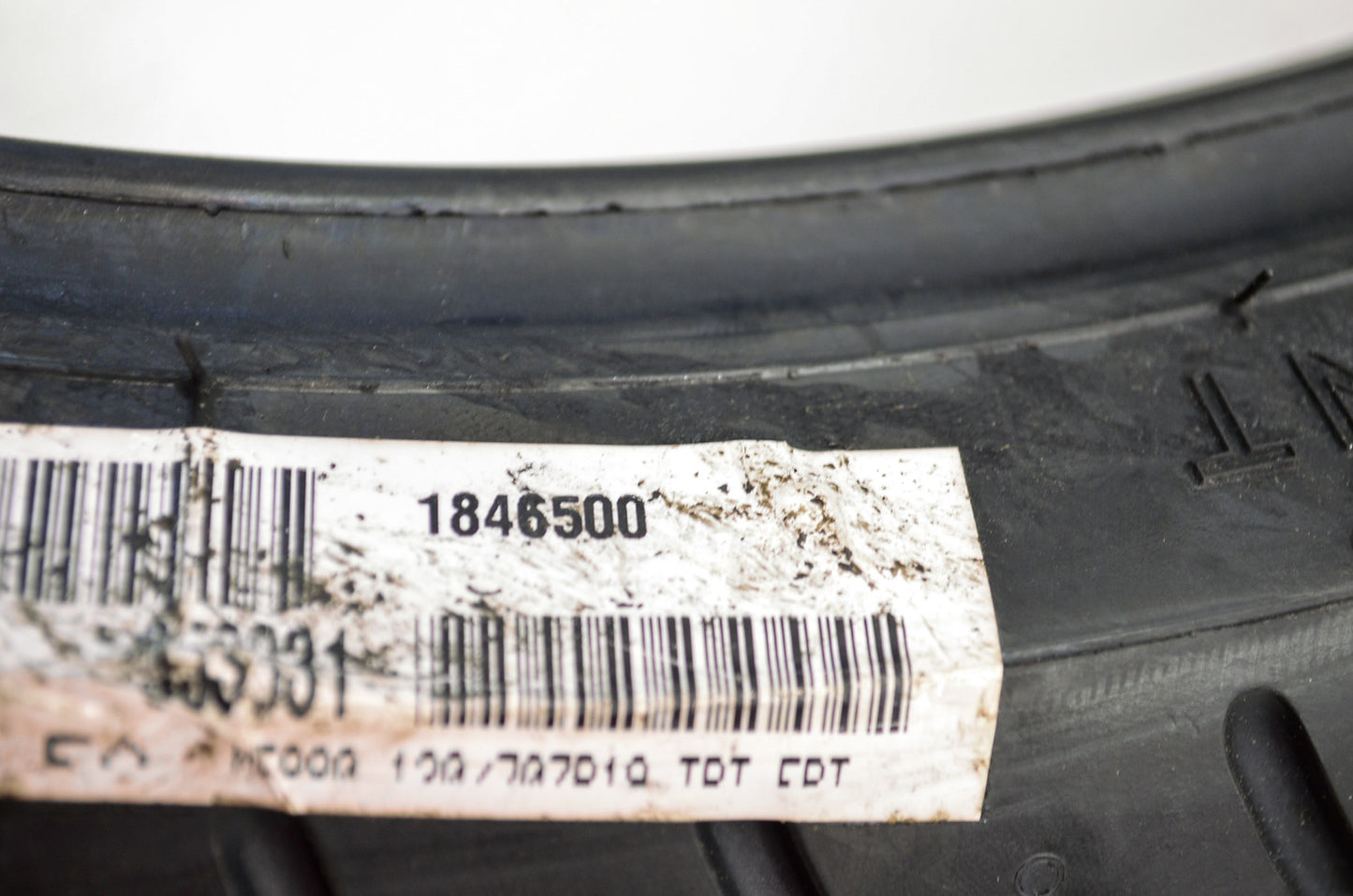 New Metzeler ME 880 Marathon Front Tire 120/70ZR19 M/C 60W