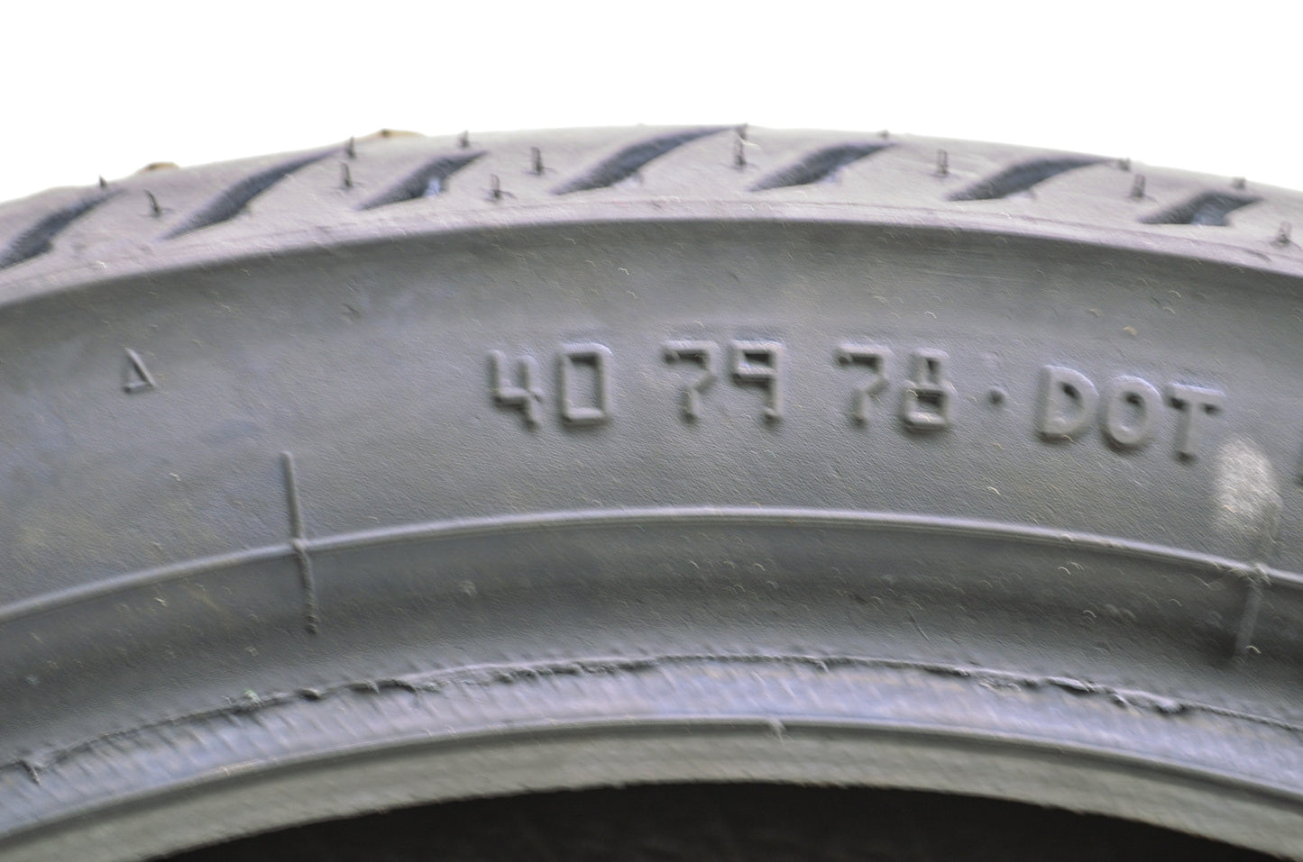 New Dunlop Elite 3 Front Tire 130/70-18 M/C 63H