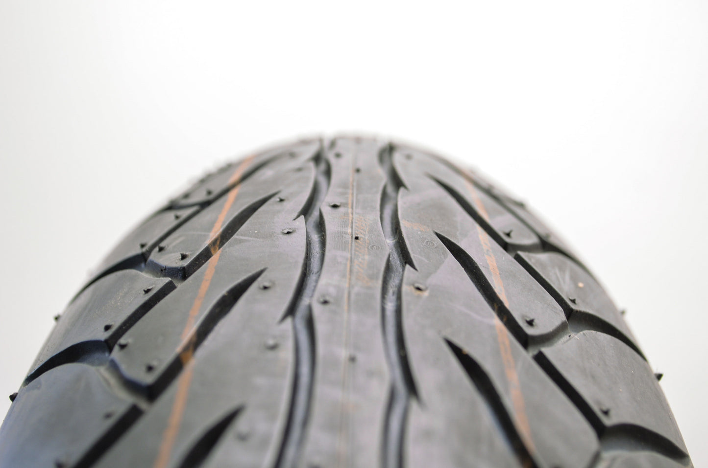 New Dunlop Sportsman D220F ST Front Tire 120/60ZR17 M/C 55W
