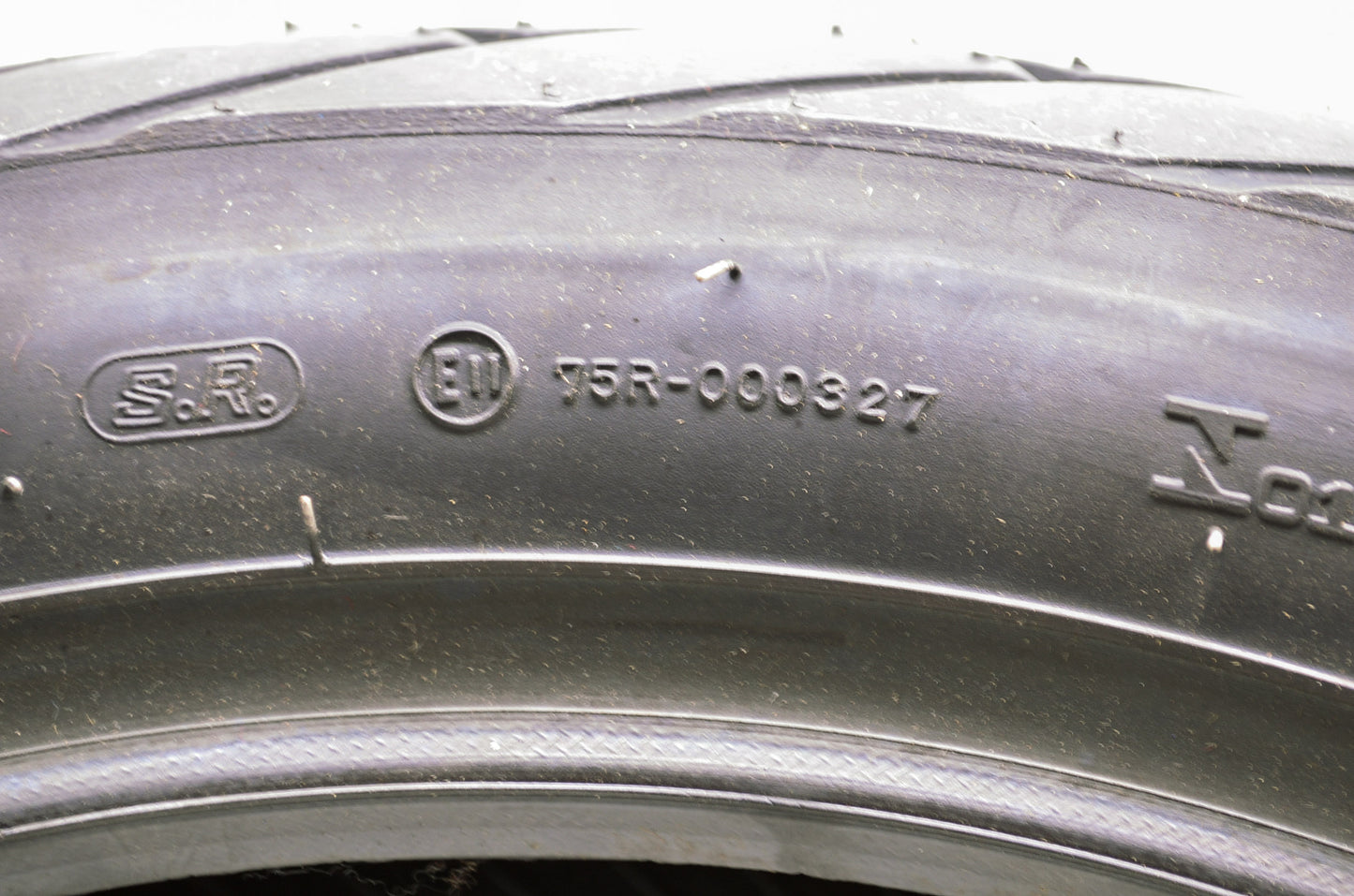 New Dunlop Qualifier F20 Front Tire 110/90-18