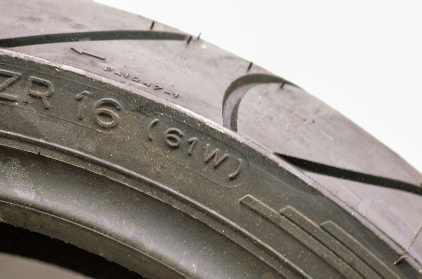 New Michelin Pilot Front Tire 130/70 ZR-16