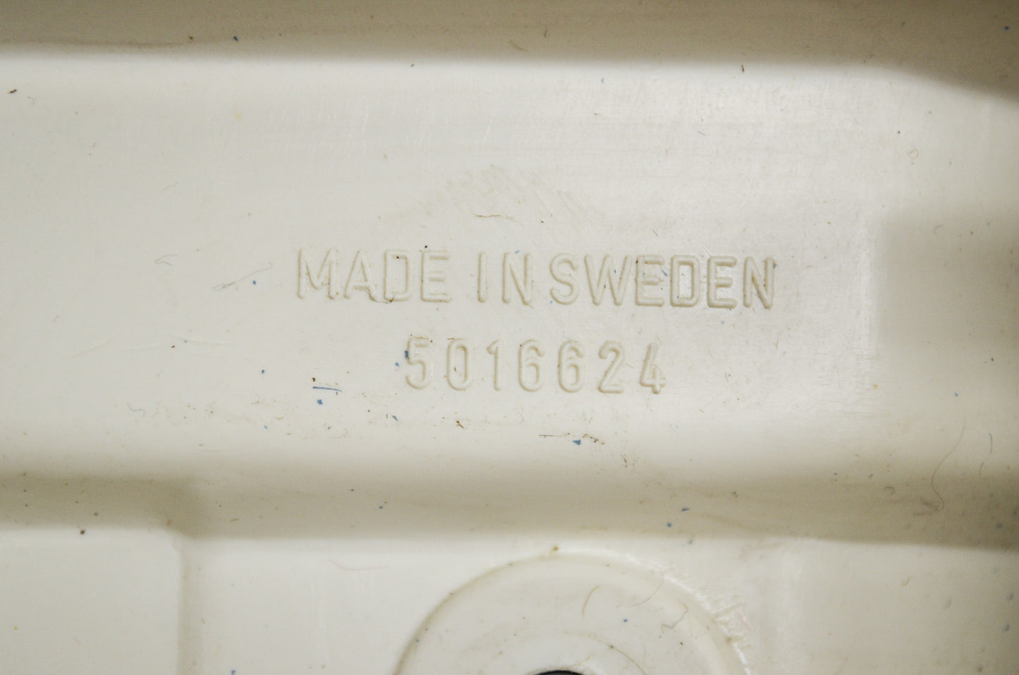 Cover White NOS