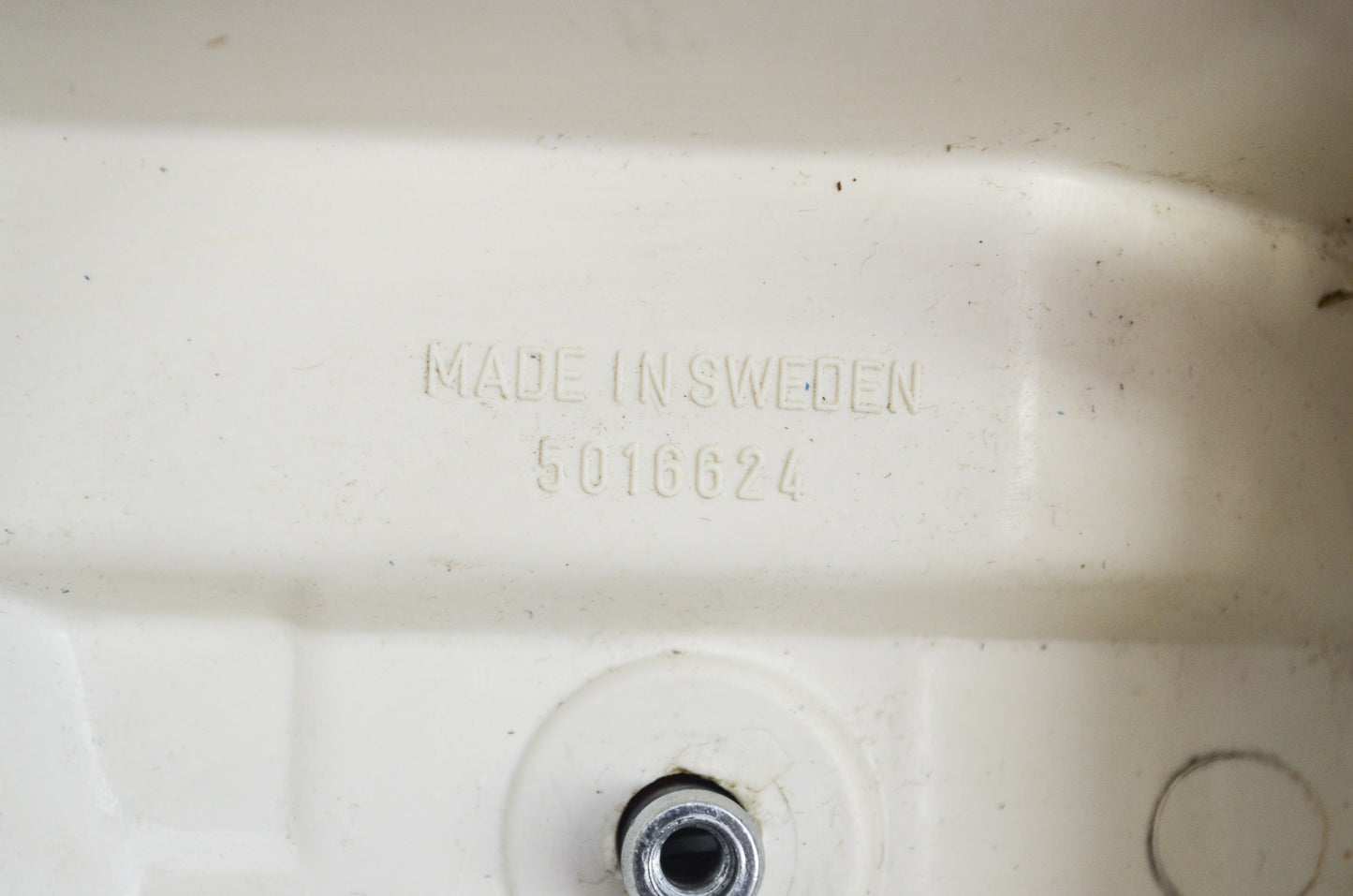 Cover White NOS