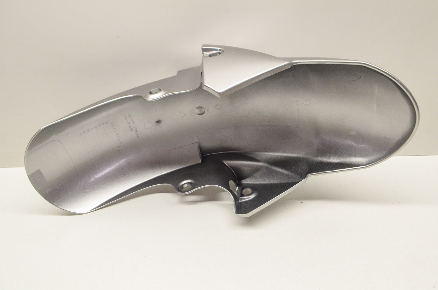New OEM Yamaha Grey Front Fender Fairing YZF R6 NOS