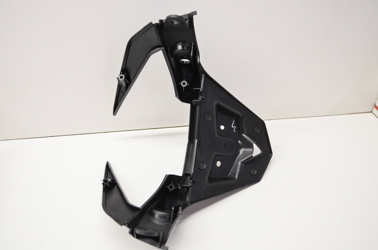 OEM Yamaha 1CD-F1685-00-00 License Bracket NOS