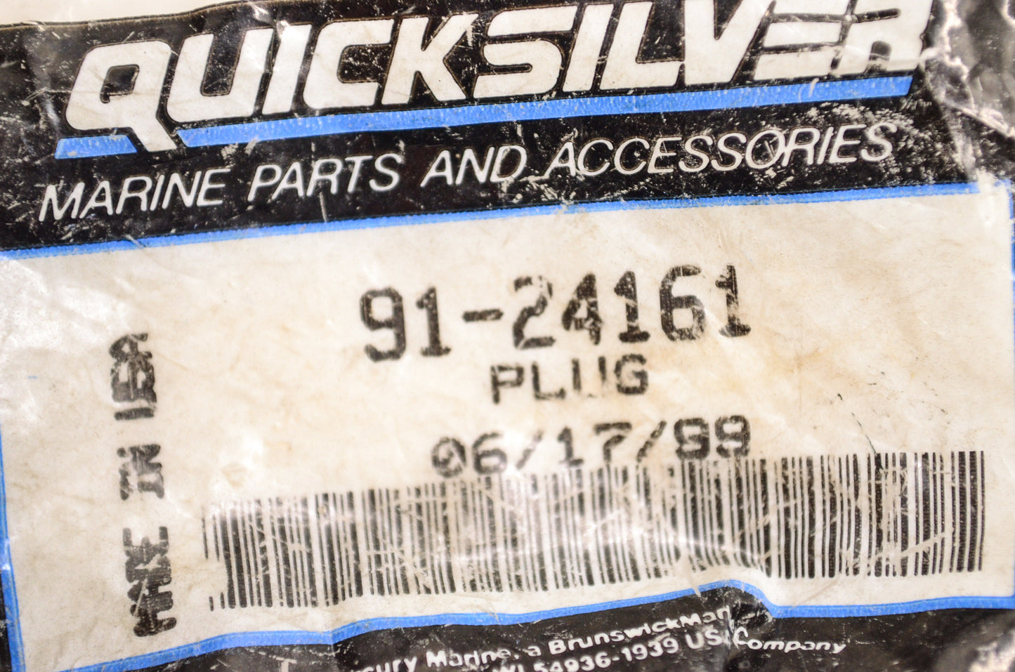 New OEM Quicksilver Mercury Marine Plug NOS