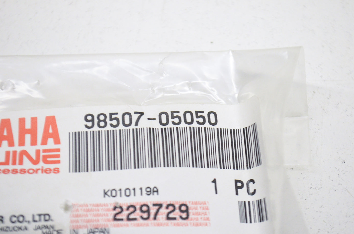 OEM Yamaha 98507-05050-00 Pan Screw NOS