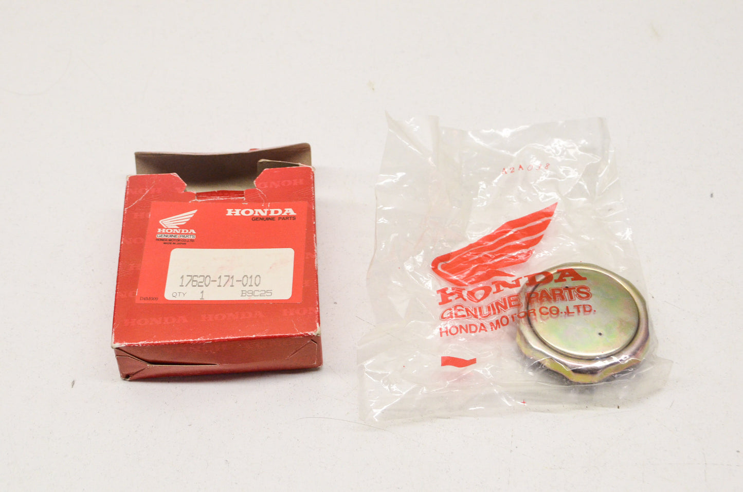 OEM Honda 17620-171-010 Fuel Filler Cap NOS